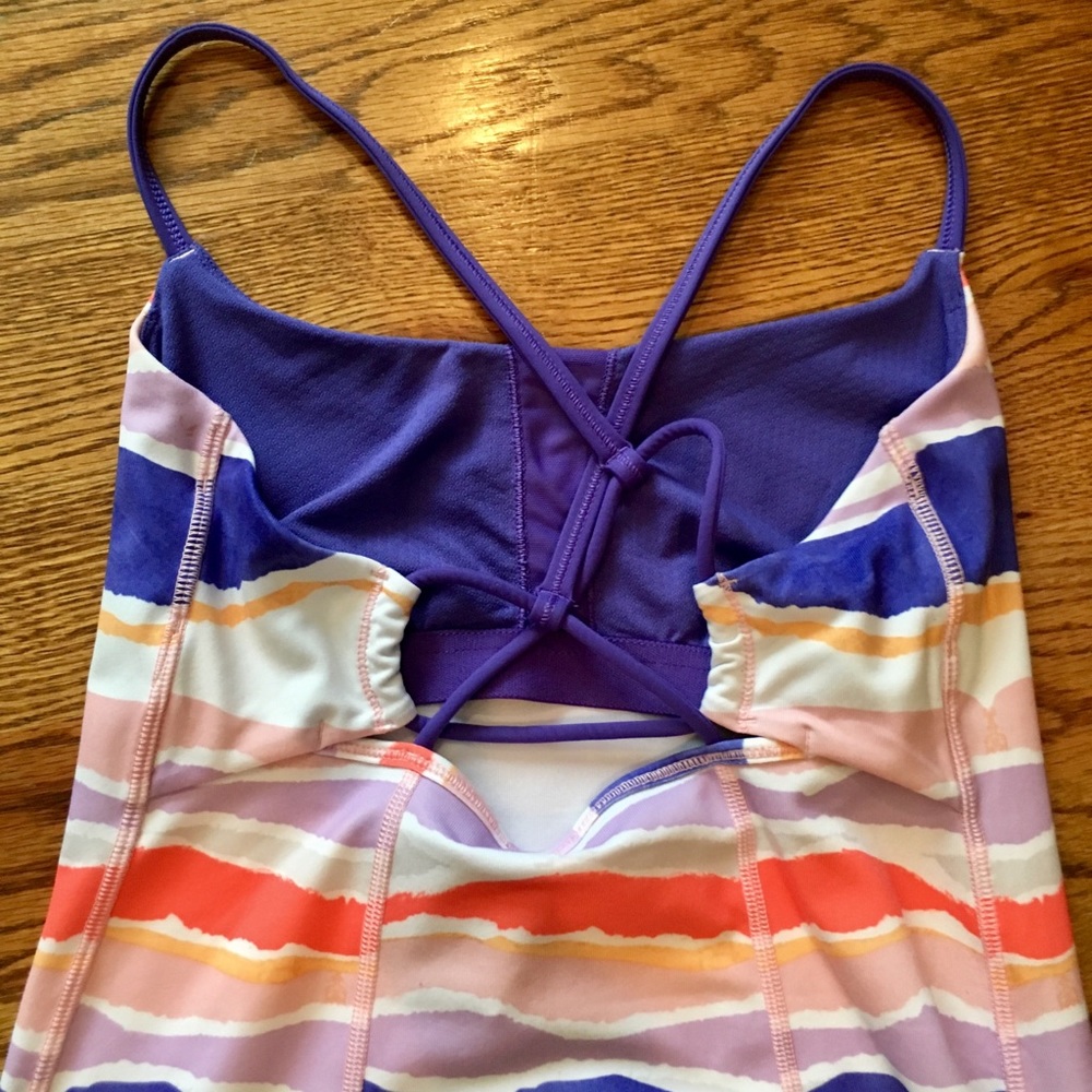 Lululemon Tank 🏃🏼‍♀️🧘🏼‍♀️ - Picture 4 of 5